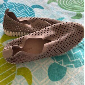 Ilse Jacobsen Womens Perforated Slip-On Shoes Size 39 Gray Lightweight